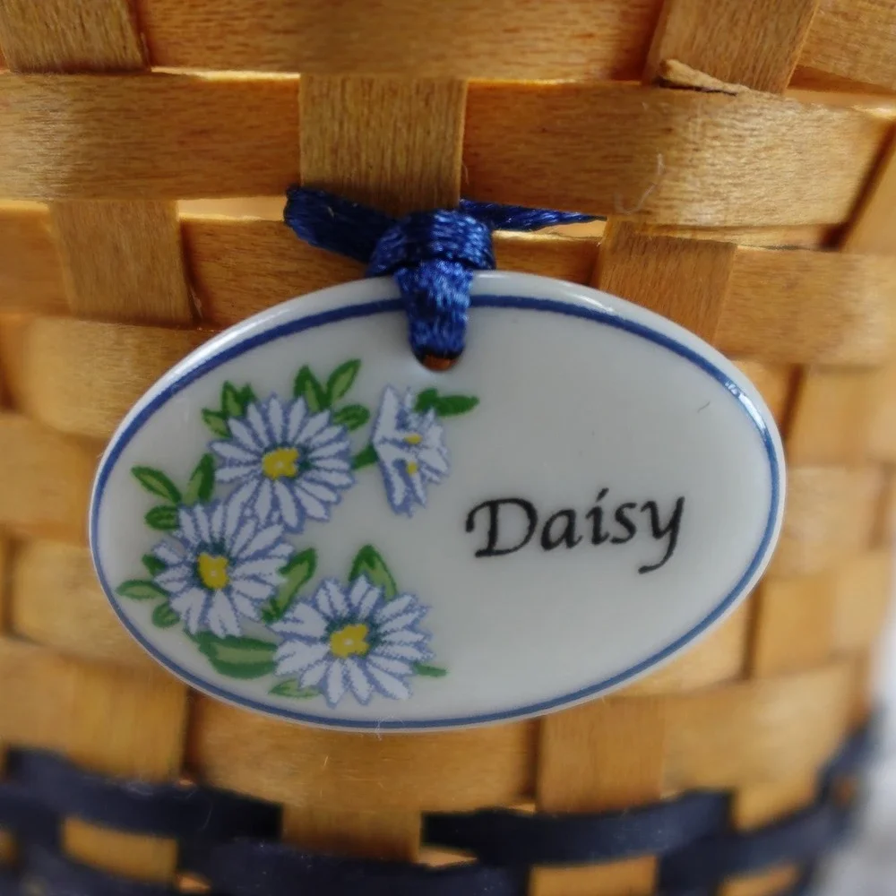 Longaberger 2006 Collectors Club May Series Miniature Daisy Basket Set Retired